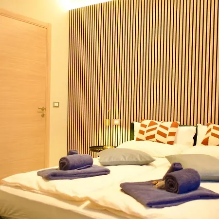 Loft 3min Walk To Berninaexpress ティラーノ