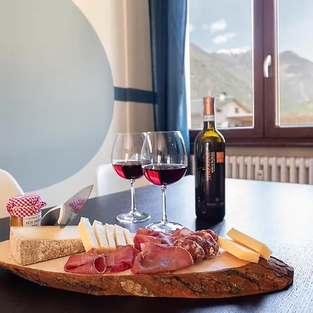 Loft - 3 Min Walk To Bernina Express טיראנו