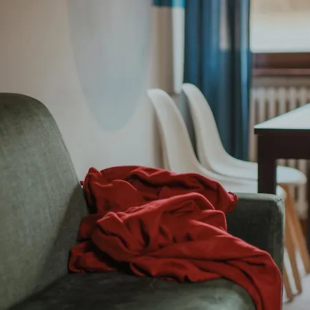 Loft - 3 Min Walk To Bernina Express טיראנו