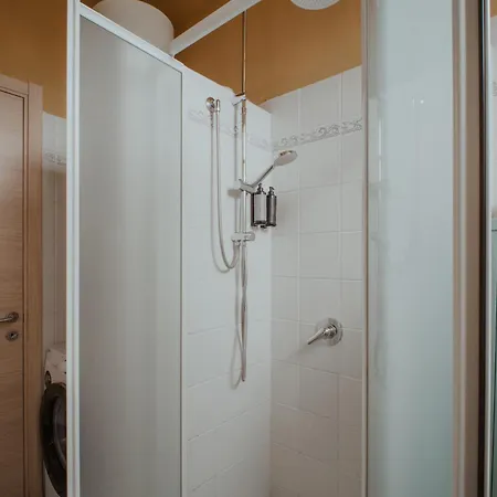 Loft - 3 Min Walk To Bernina Express * טיראנו