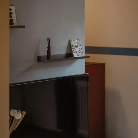 Loft - 3 Min Walk To Bernina Express דירה *
